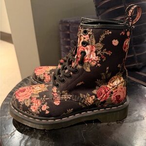 Dr. Martens Floral 1460 Boots Size 5
